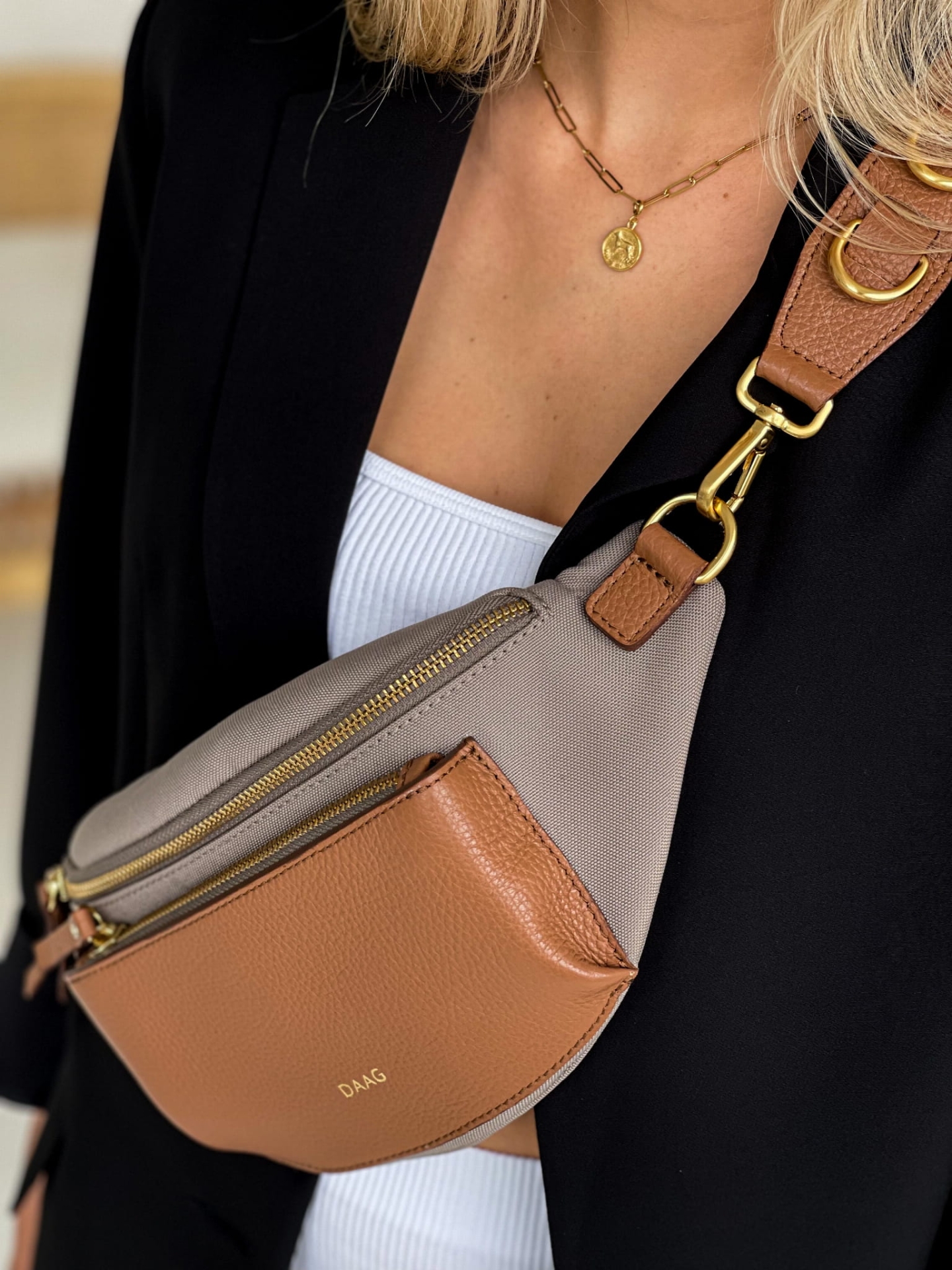 LARISSA duża beżowa koniak damska nerka saszetka torebka tkanina