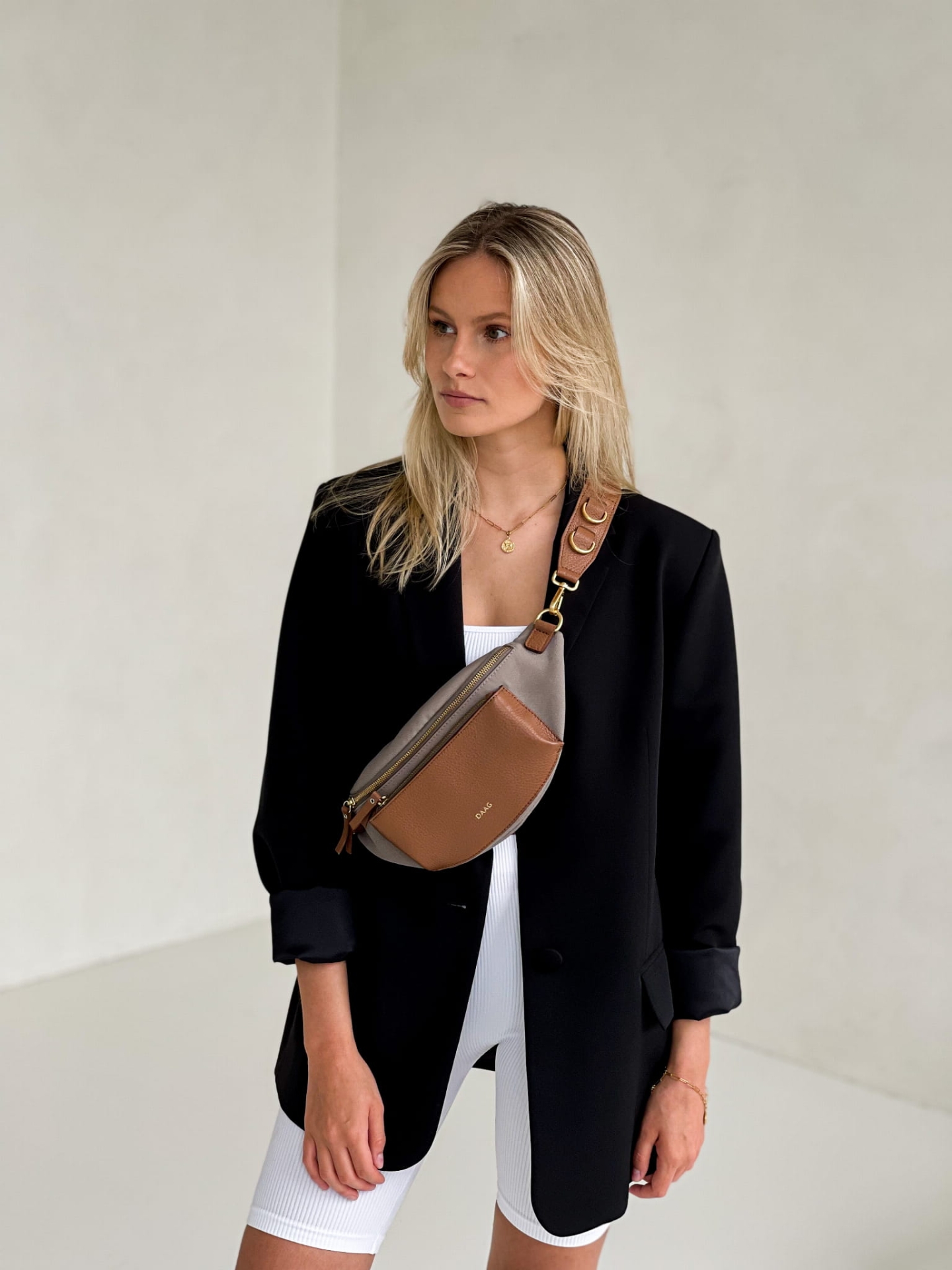 LARISSA duża beżowa koniak damska nerka saszetka torebka tkanina