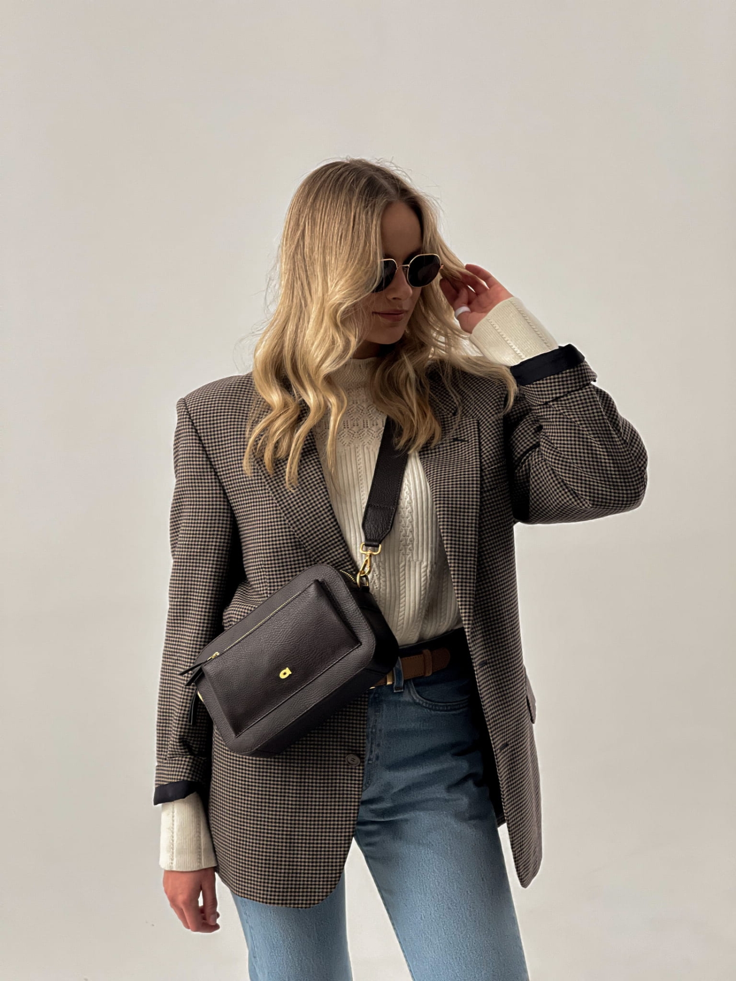 SALLY 1 brąz skórzana torebka damska listonoszka groszek