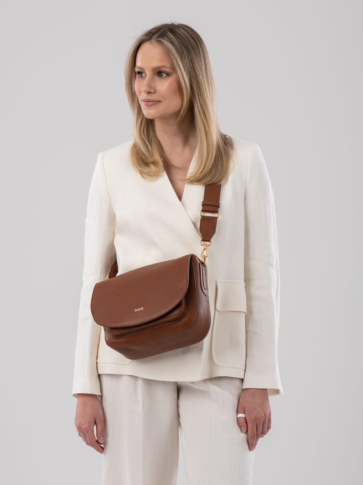 EMMANUELA koniak skórzana torebka damska listonoszka torba na ramię