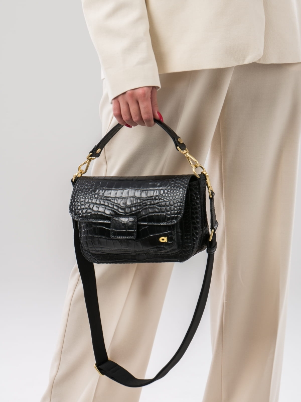 MINI MADELINE czarna skórzana mała torebka damska na ramię