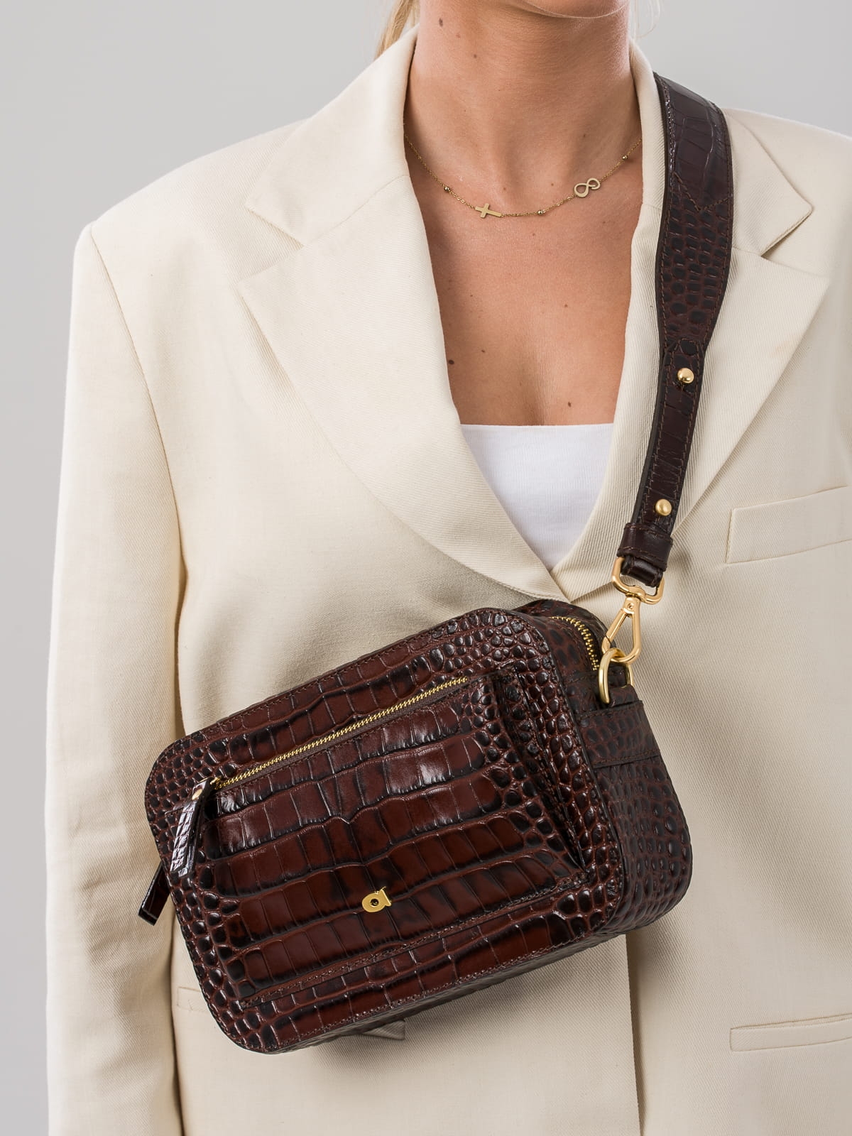 SALLY 1 brązowa skórzana torebka damska listonoszka