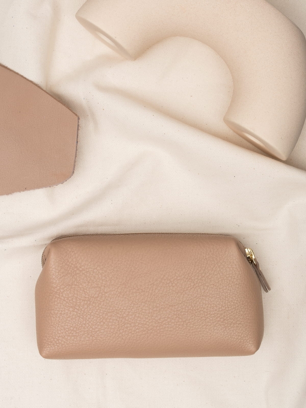 ALICE DAAG kawowy beż skórzana kosmetyczka damska zero waste