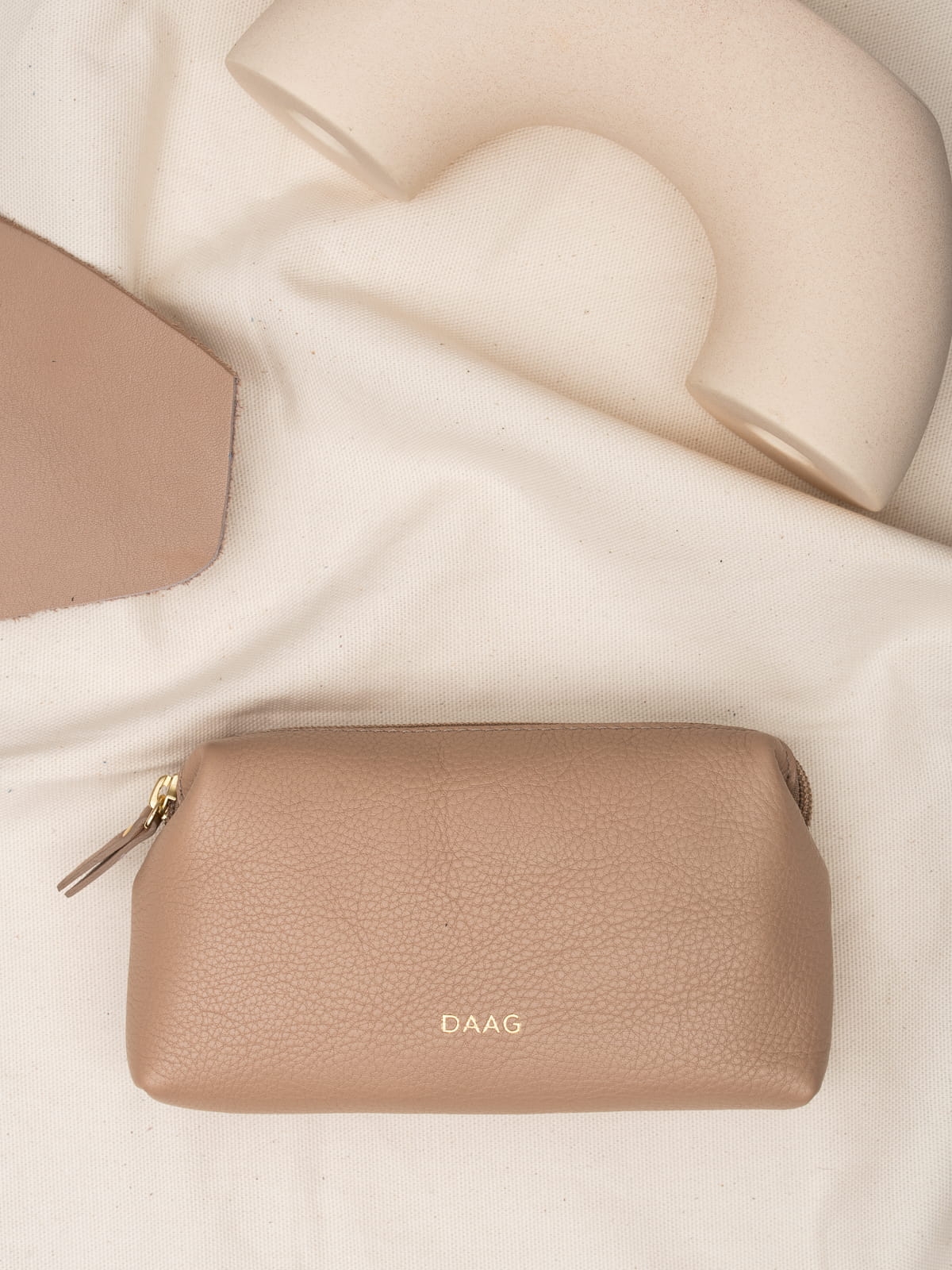 ALICE DAAG kawowy beż skórzana kosmetyczka damska zero waste