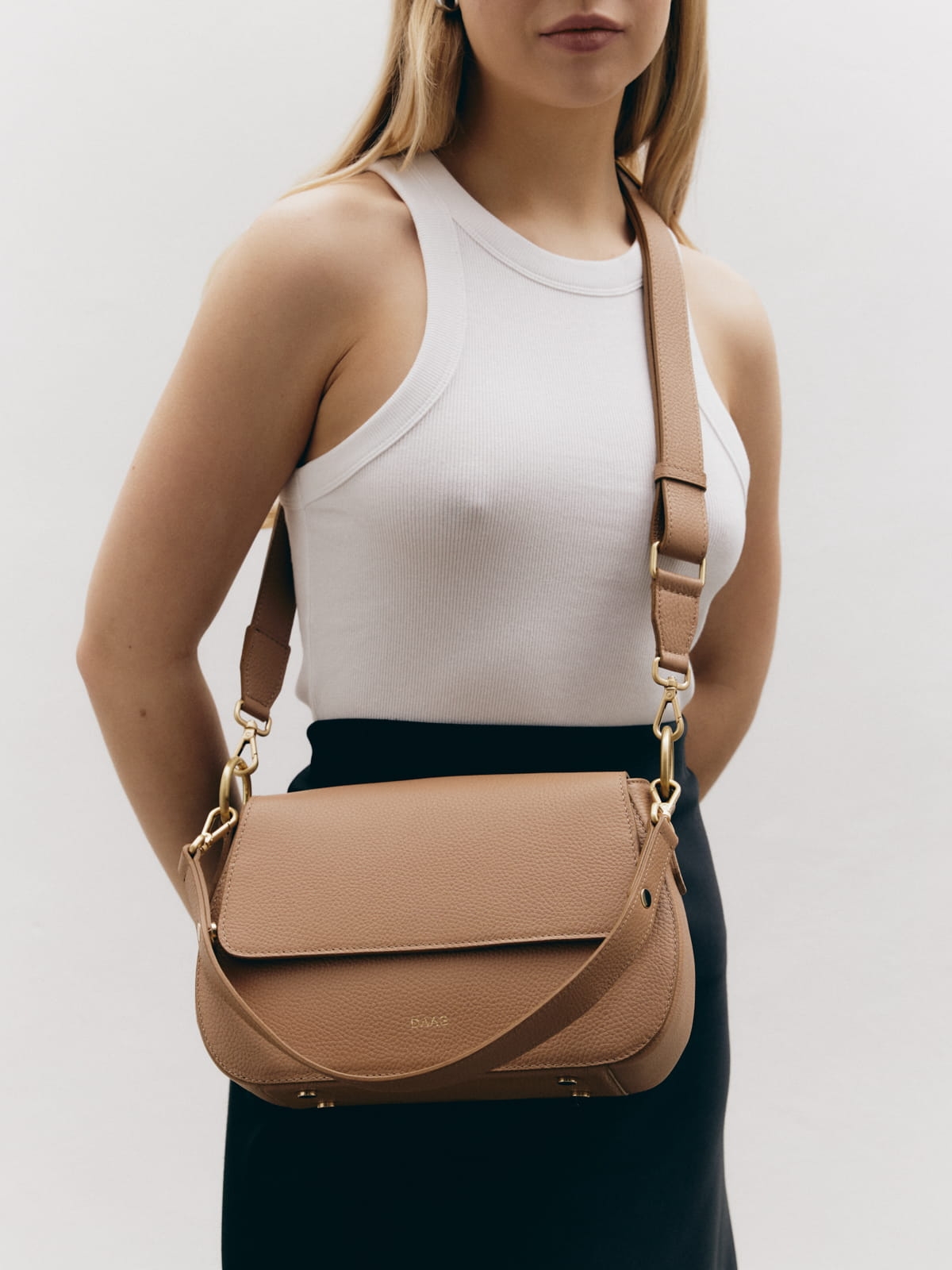 La Olivia beżowa latte skórzana torebka damska listonoszka torba na ramię