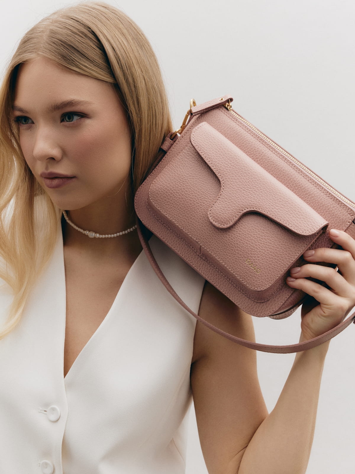 Mini Marlotte jasny róż skórzana torebka damska listonoszka torba na ramię