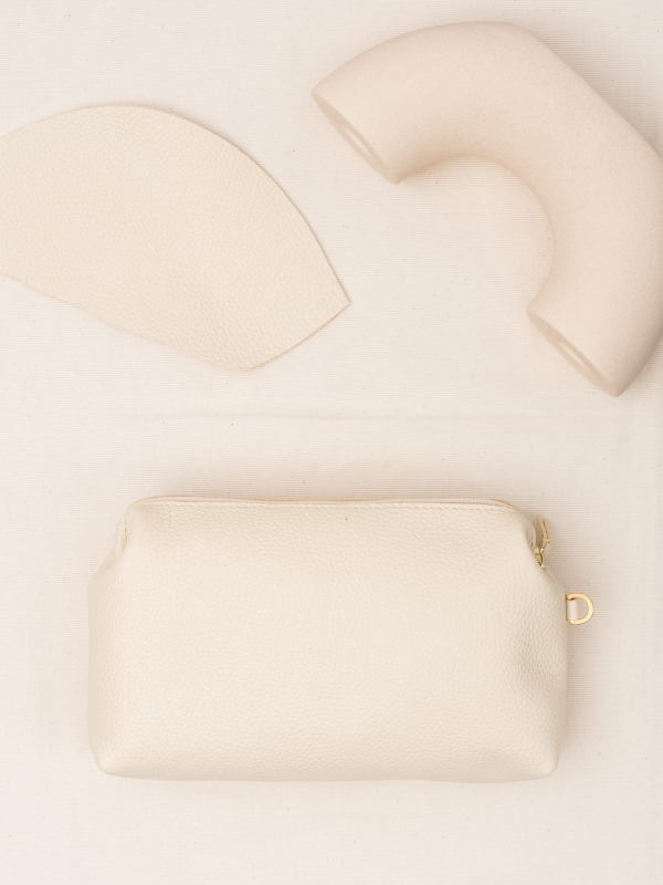 ALICE XL milk DAAG skórzana kosmetyczka damska zero waste