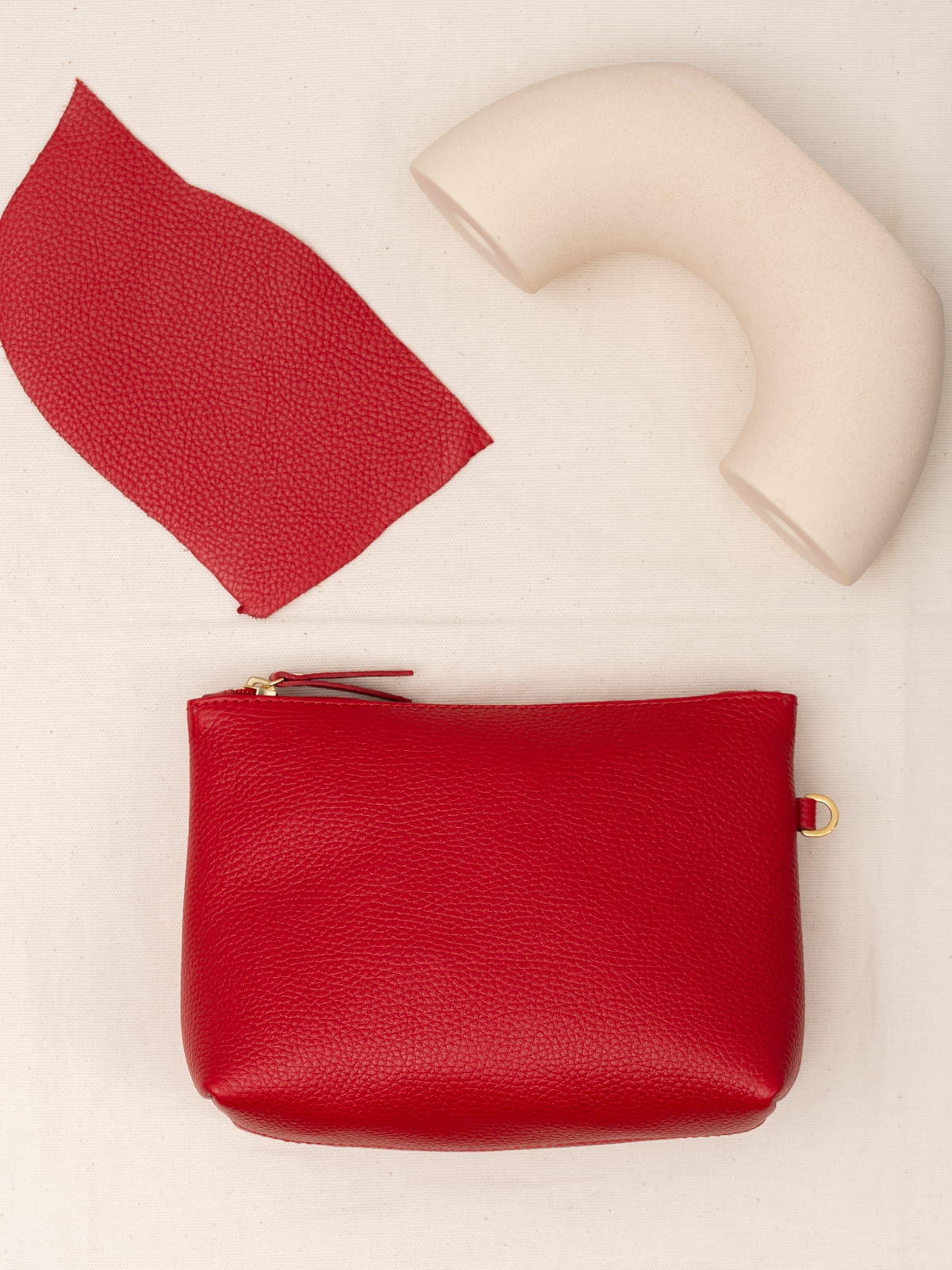 RUBY czerwona skórzana kosmetyczka damska zero waste