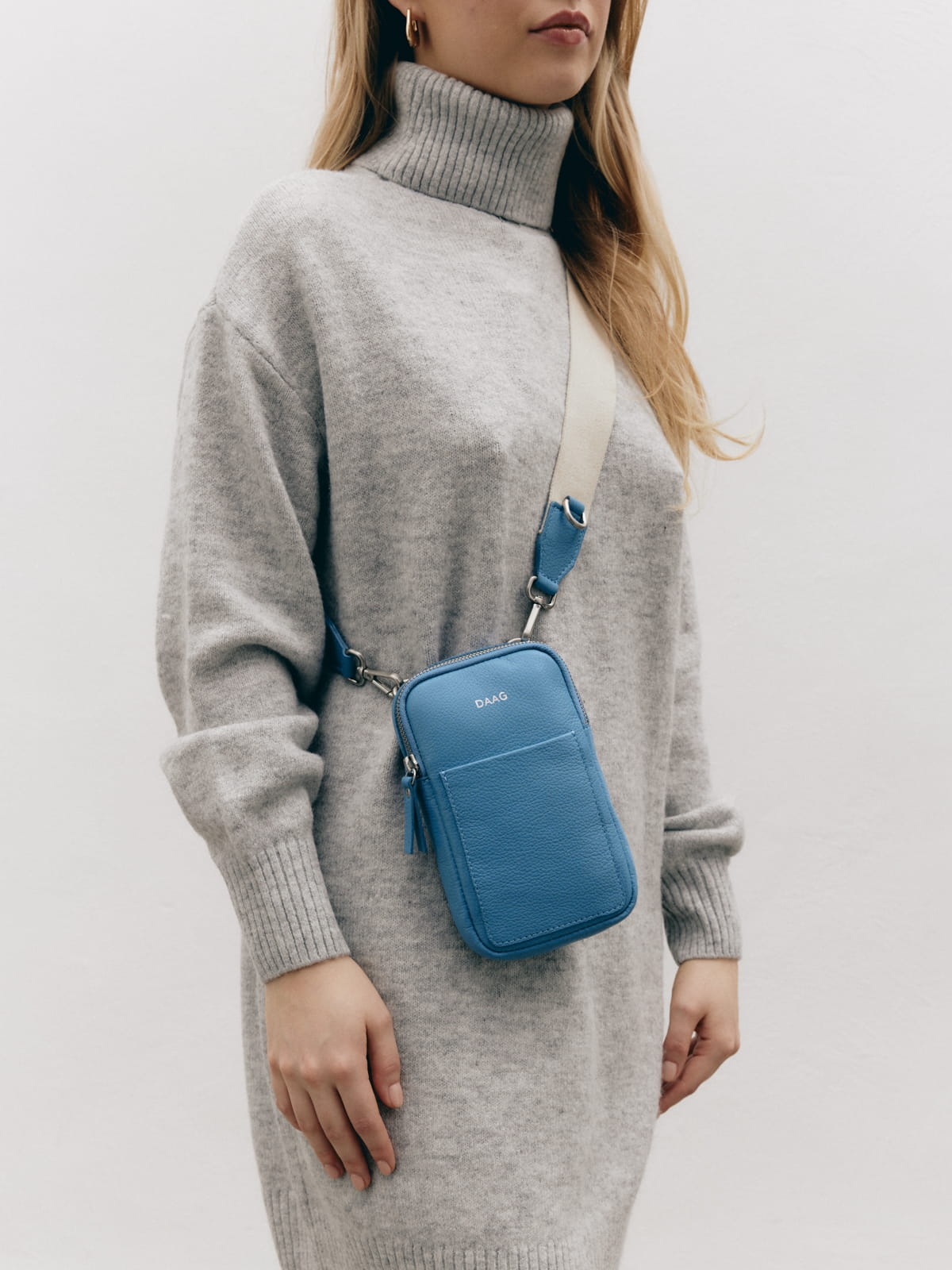 IRMA baby blue torebka na telefon i portfel torebeczka na telefon