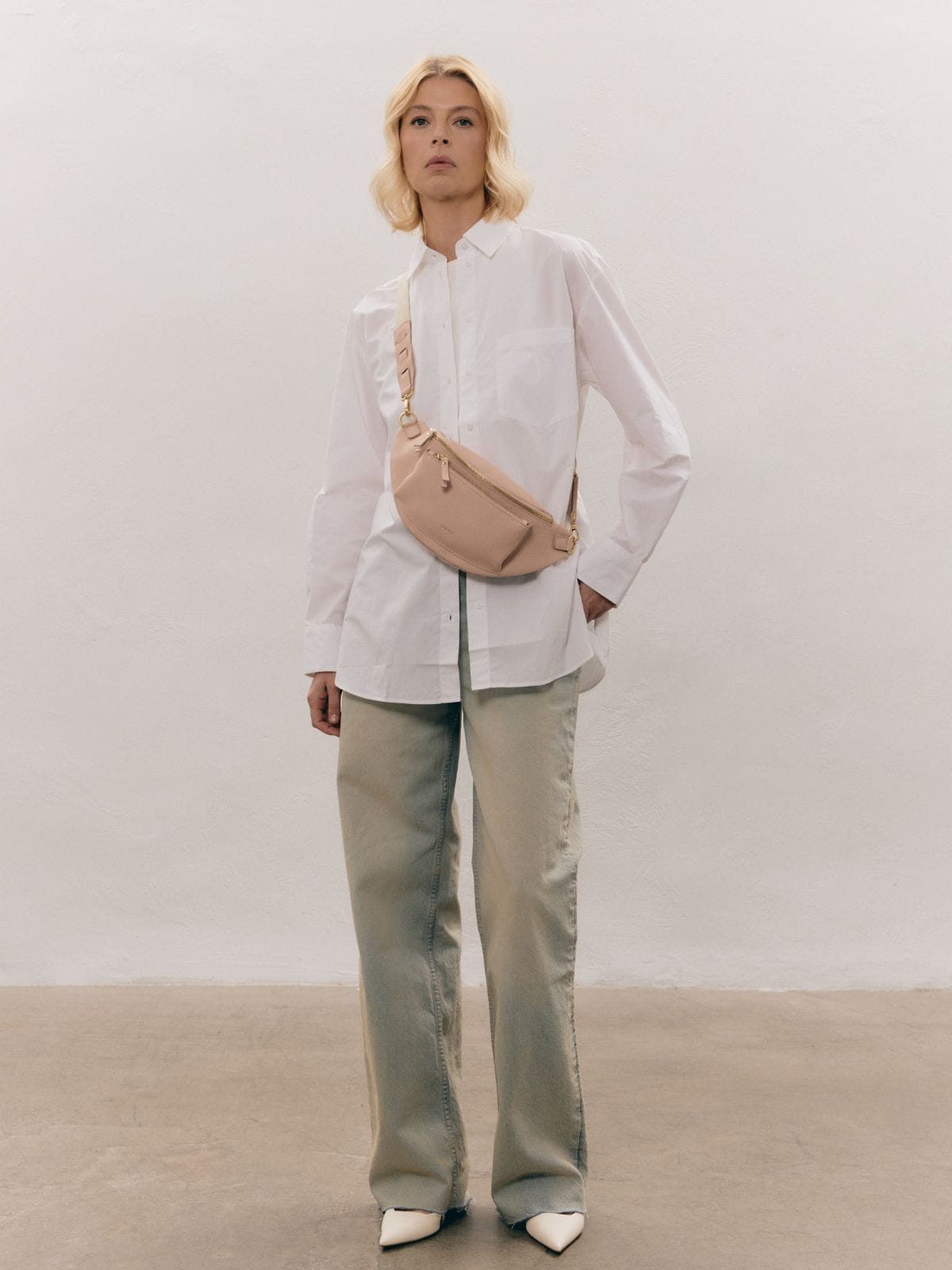 damska skórzana nerka torebka na ramię.jpg