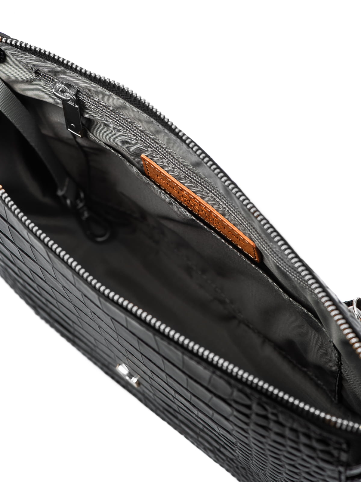 CHARLOTTE czarna skórzana torebka damska półksiężyc srebrne okucia