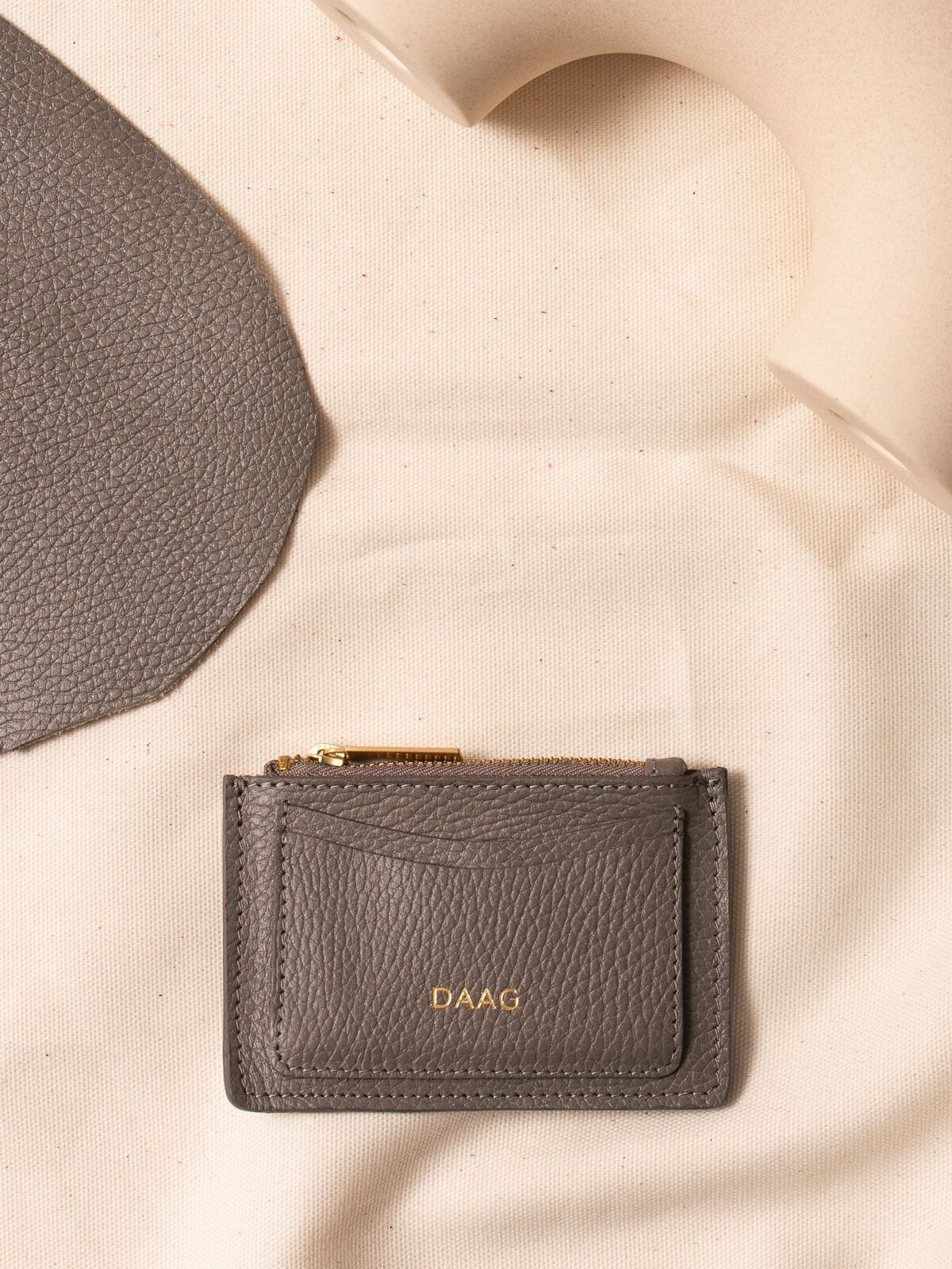 ARIA szary groszek etui daag zero waste skórzane etui.jpg