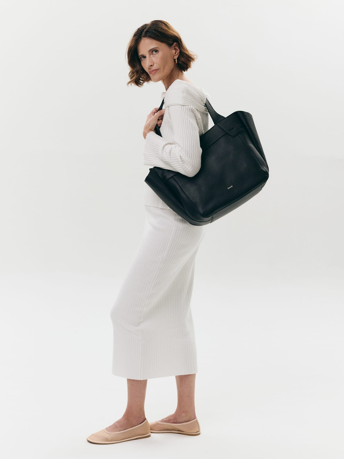 ISABELLA czarna skórzana torba shopper.jpg