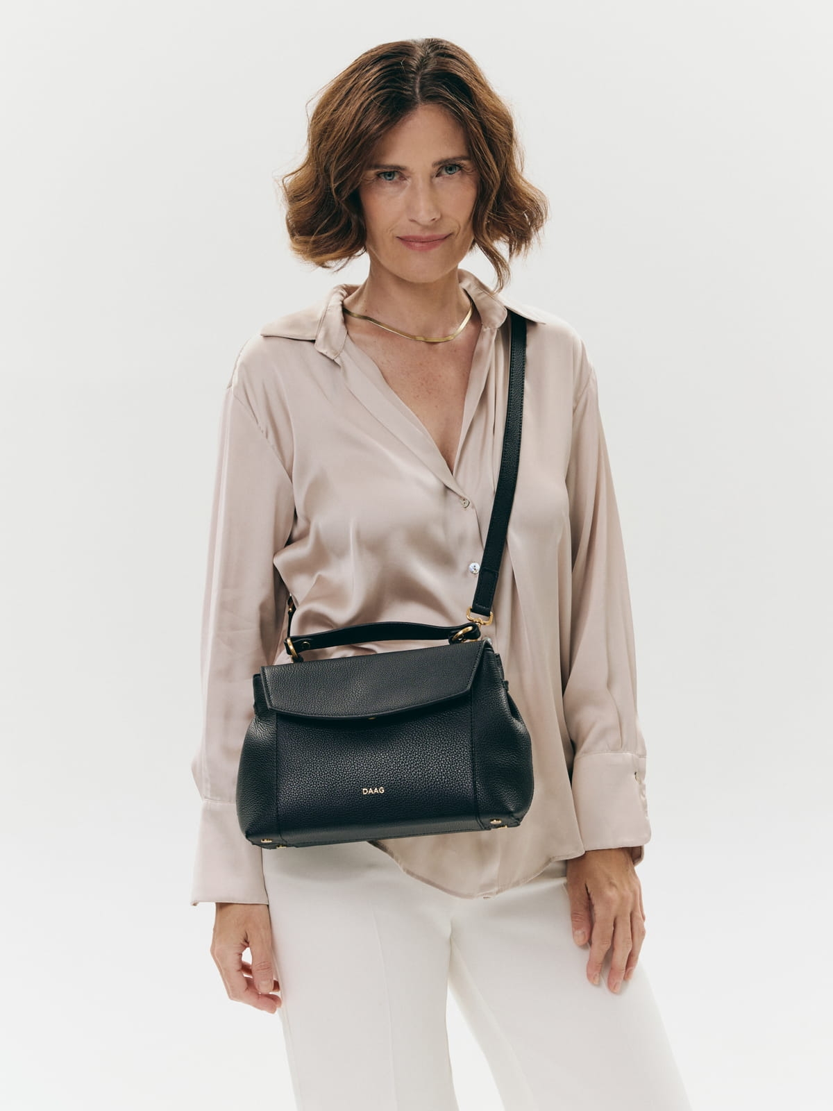 czarna groszek skórzana torebka damska kuferek do ręki.jpg