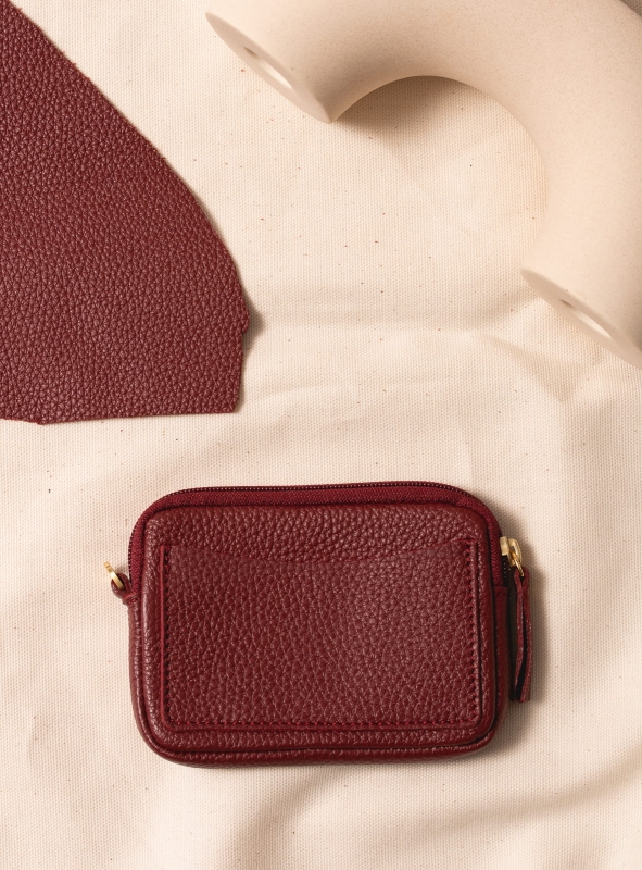 VICKI bordowe groszek skóra naturalna etui kosmetyczka zero waste.jpg