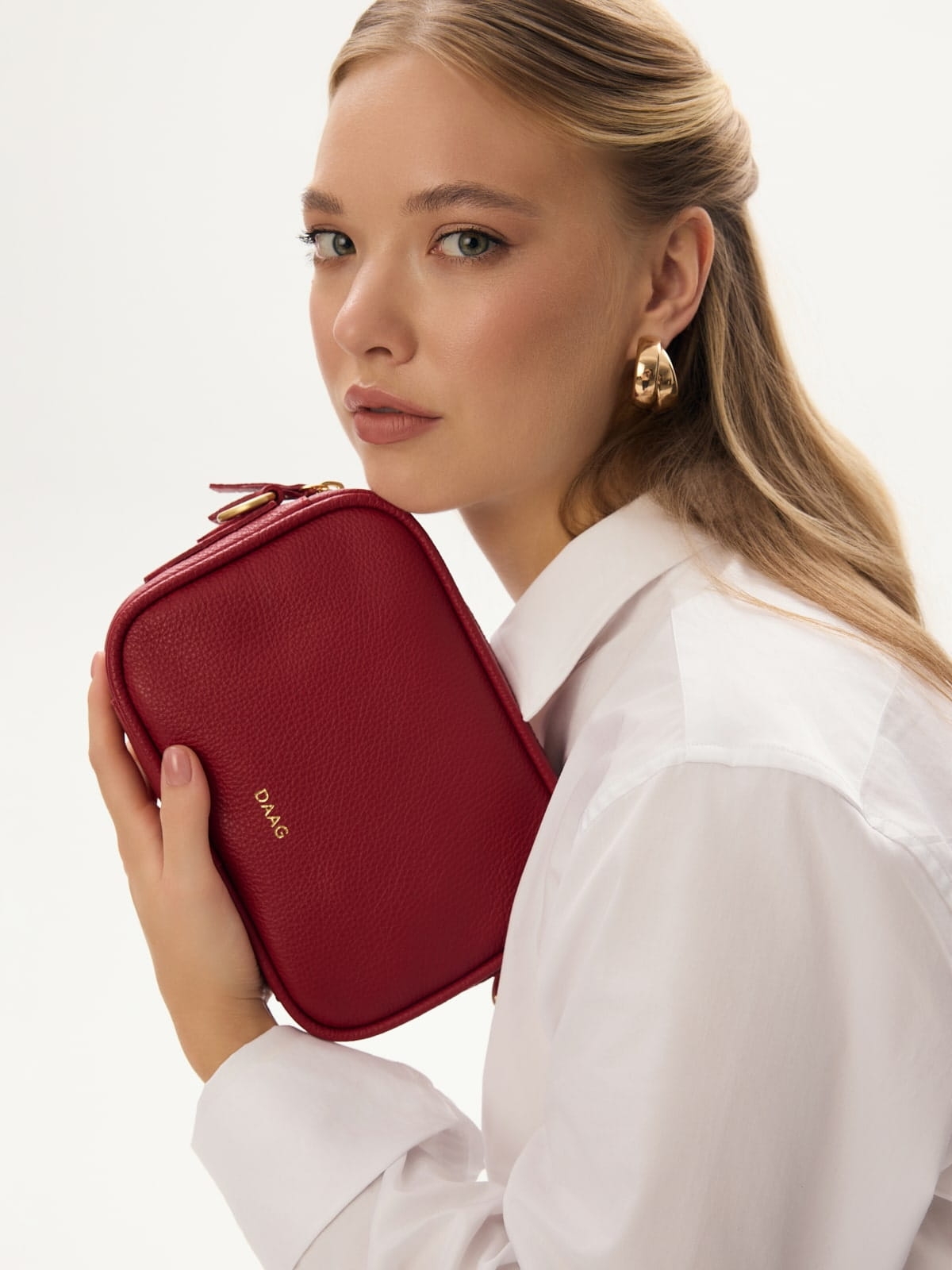 BETTY czerwona skórzana torebka damska listonoszka.jpg