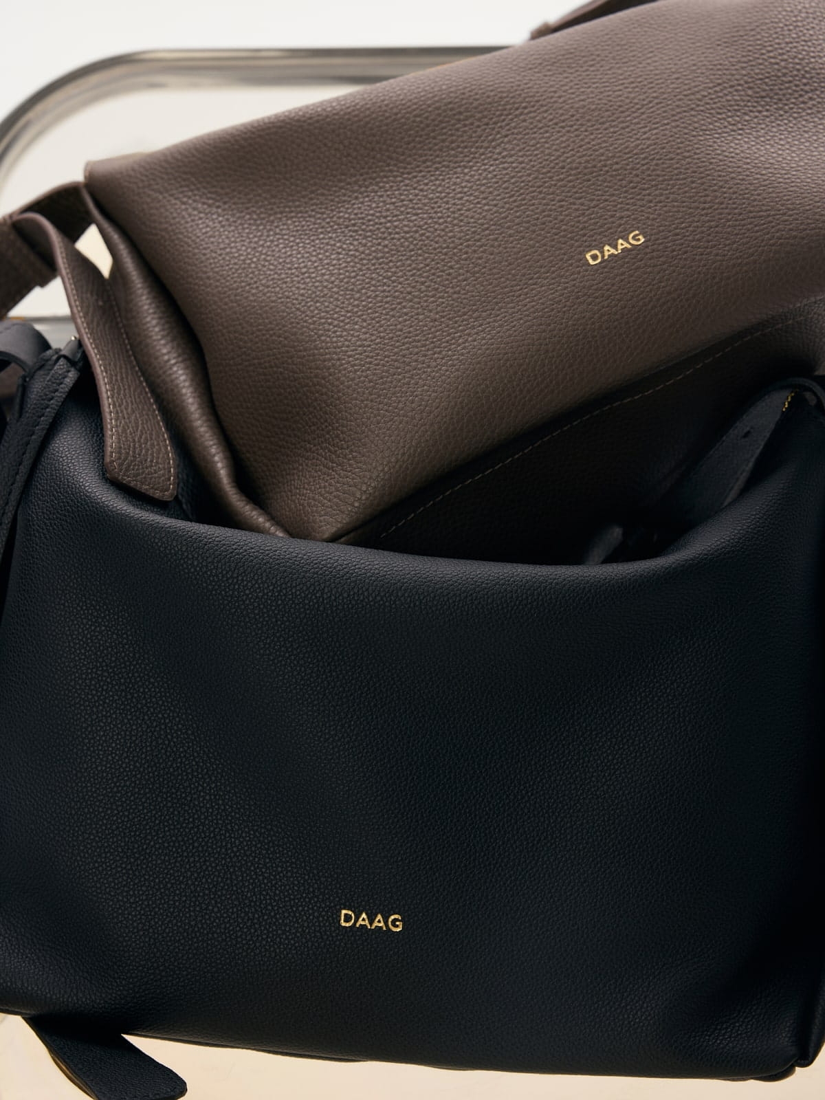 FLORENCE czarna skórzana torebka damska listonoszka torba na ramię.jpg