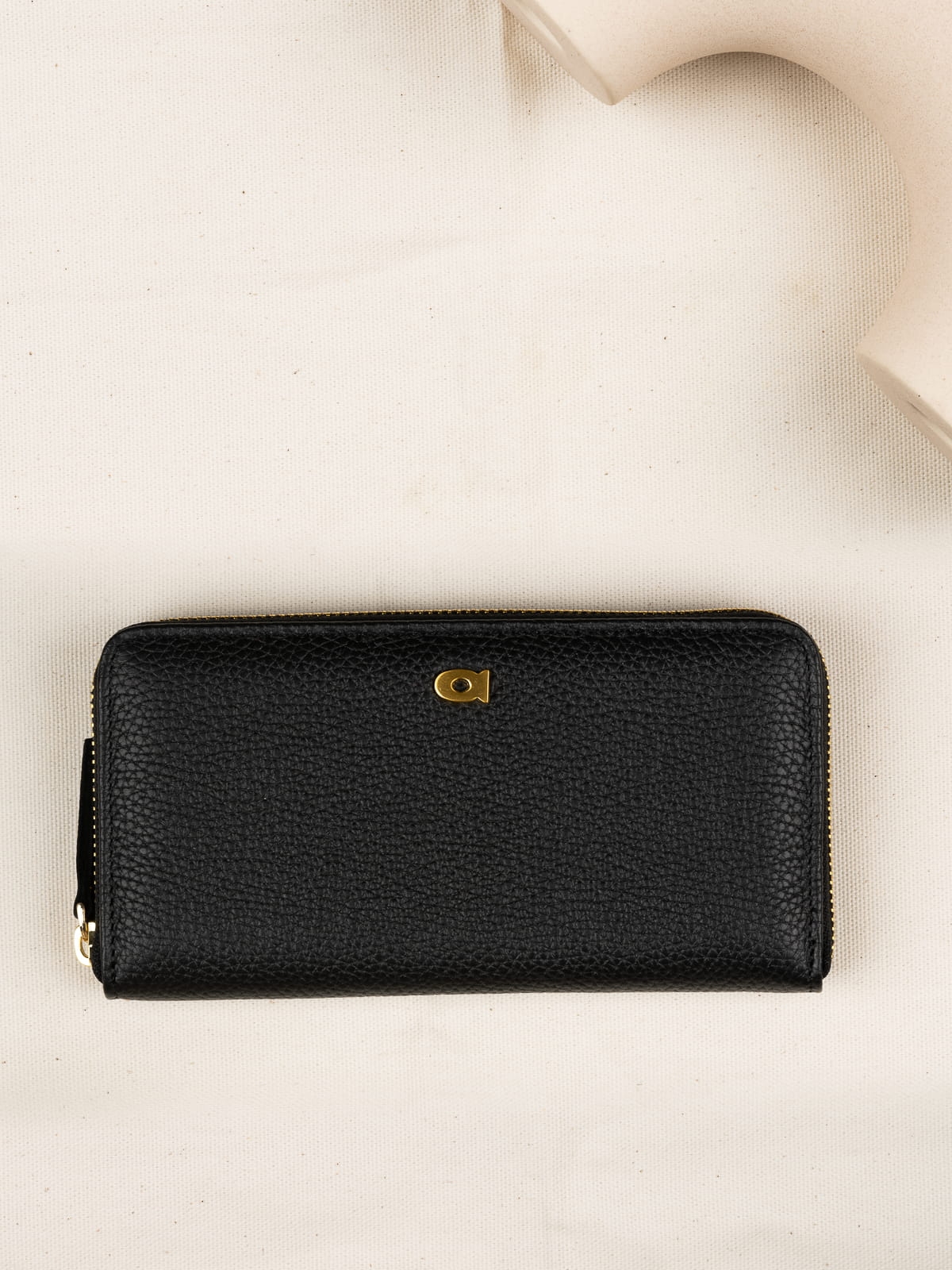 MADISON czarny groszek skórzany portfel damski.JPG