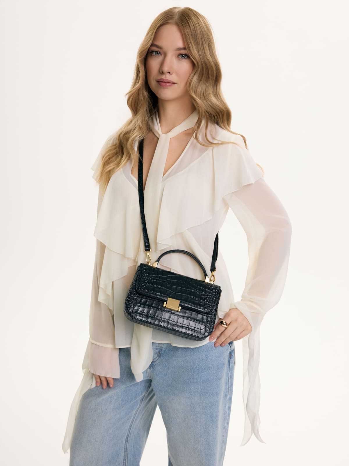 CYNTHIA czarna mała skórzana torebka damska.jpg