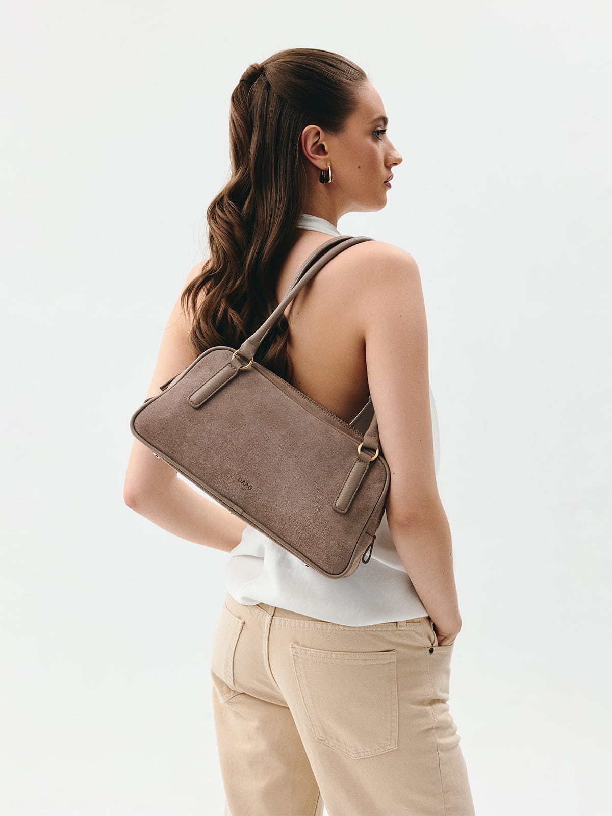 CASSIE zamsz jasny taupe skórzana torebka damska listonoszka torba na ramię.jpg