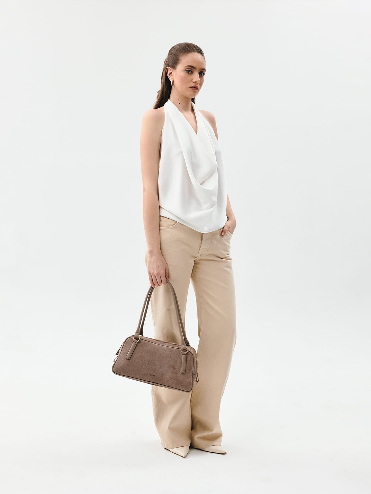 CASSIE zamsz jasny taupe skórzana torebka damska listonoszka.jpg