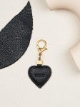 CHARMS serce czarny skórzany breloczek