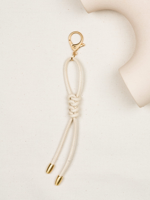 CHARMS troczek milk skórzany breloczek.JPG