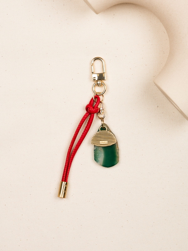 CHARMS kamień agat troczek czerwony skórzany breloczek.JPG