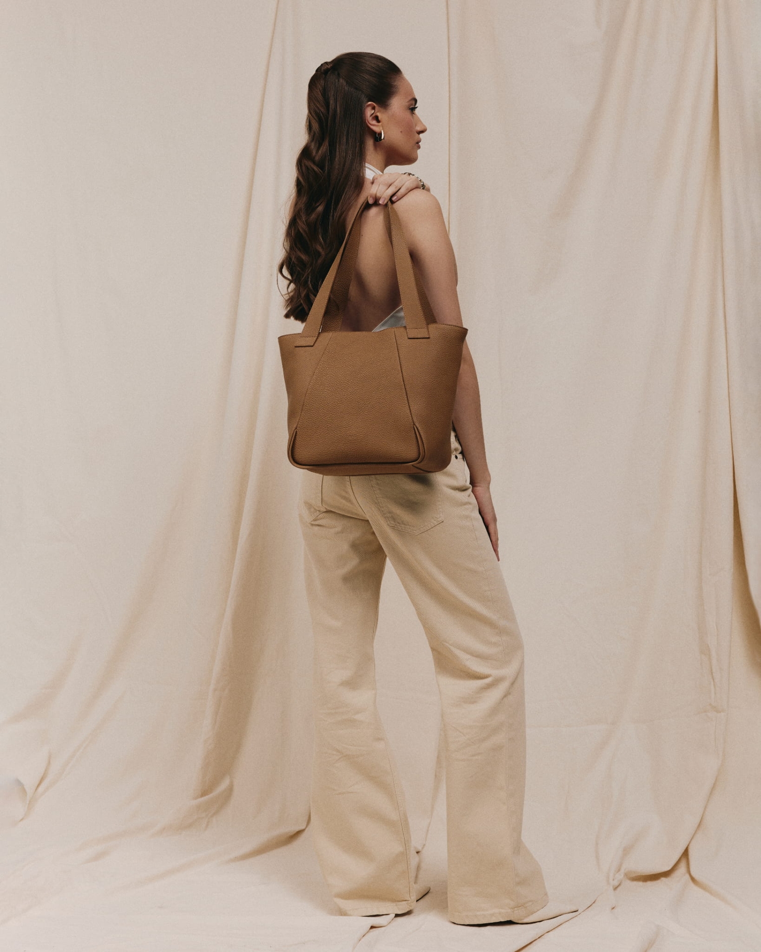 MARCELLA ciemny beż skórzana.jpg