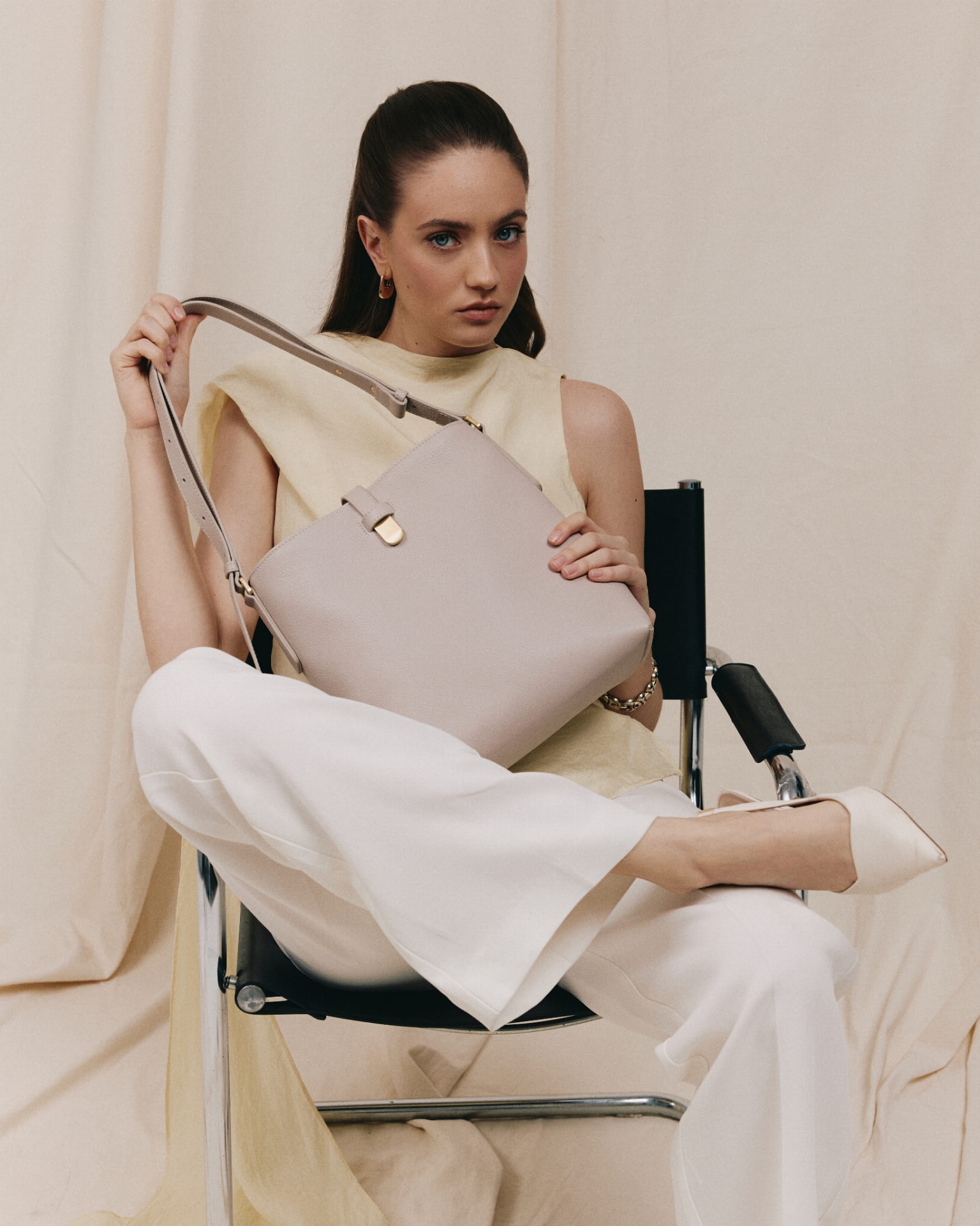 LUCIA jasny beż duża.jpg