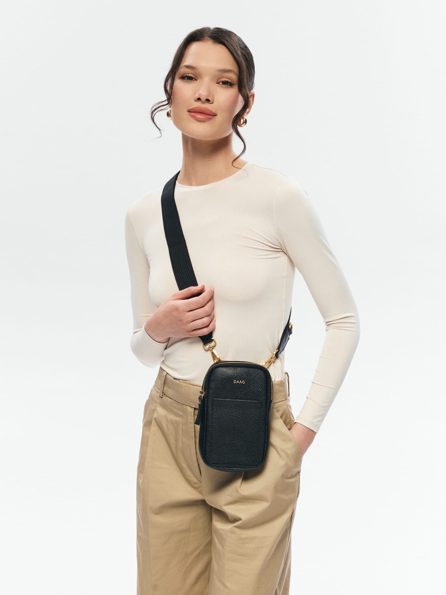 Irma czarna torebka na telefon i portfel torebeczka na telefon czarna.jpg