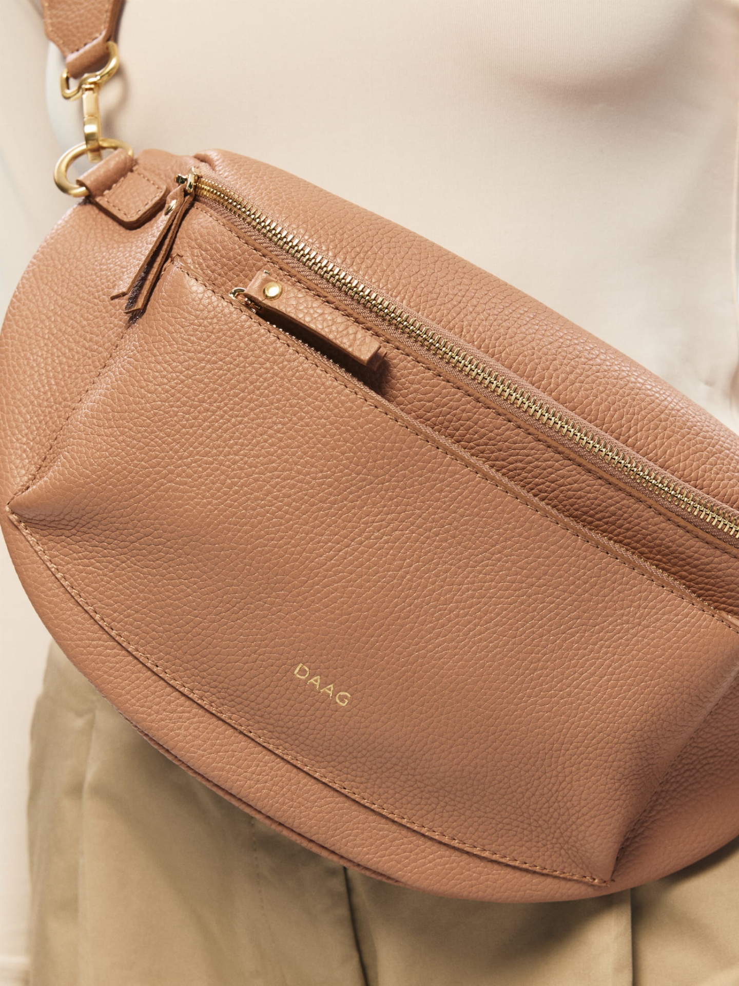 LARISSA XL beżowa duża nerka damska saszetka torebka skórzana damska.jpg