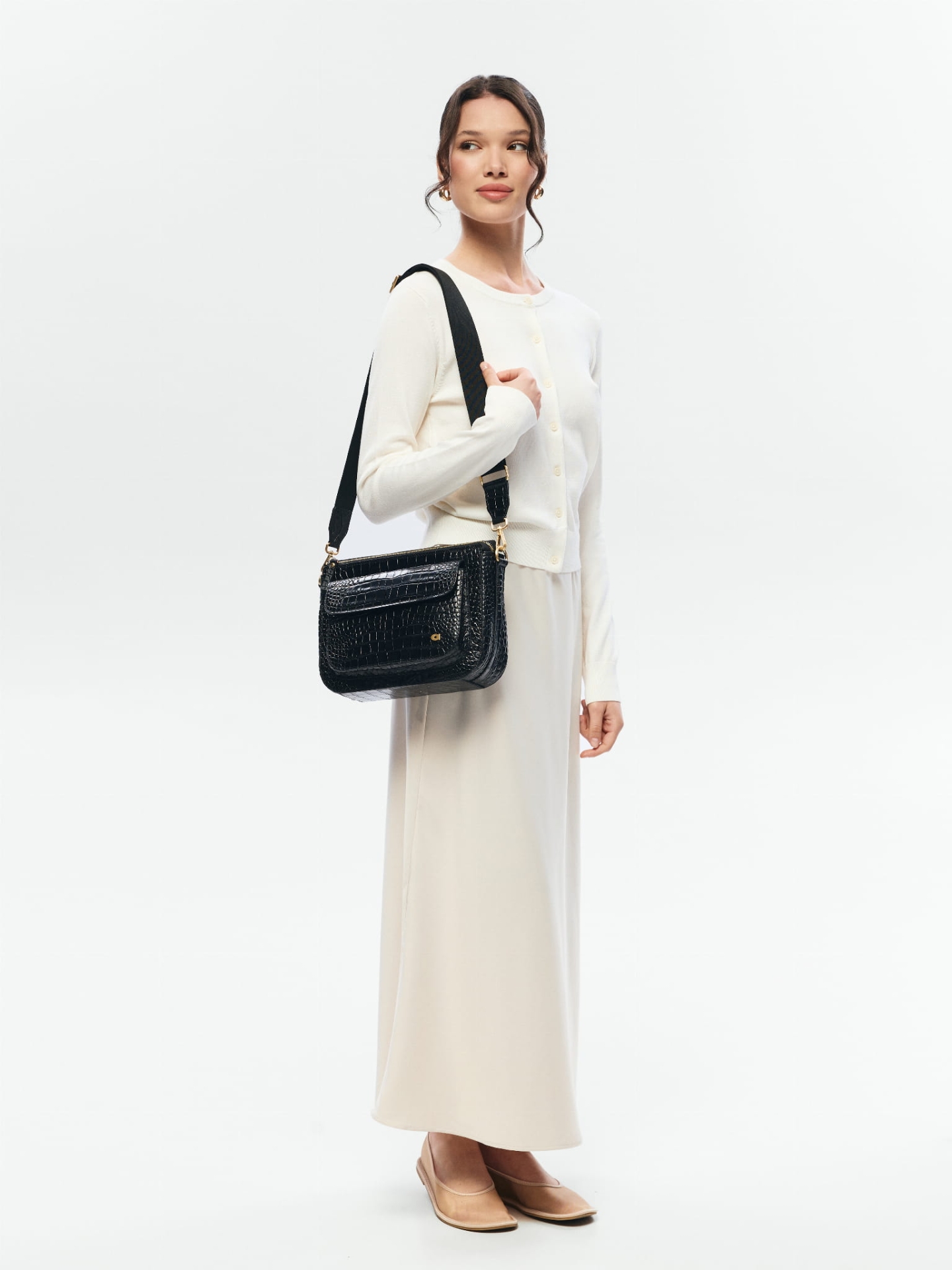 MARLOTTE czarna skórzana duża torebka damska listonoszka torba na ramię.jpg