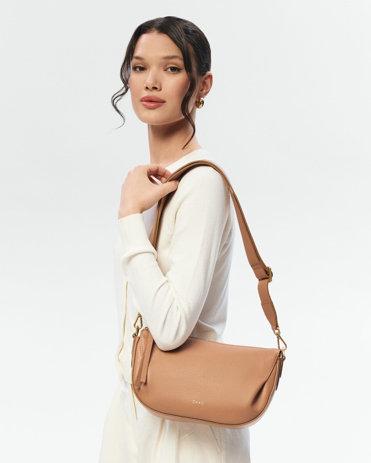 Penelope beżowa skórzana torebka damska listonoszka torba na ramię beż.jpg