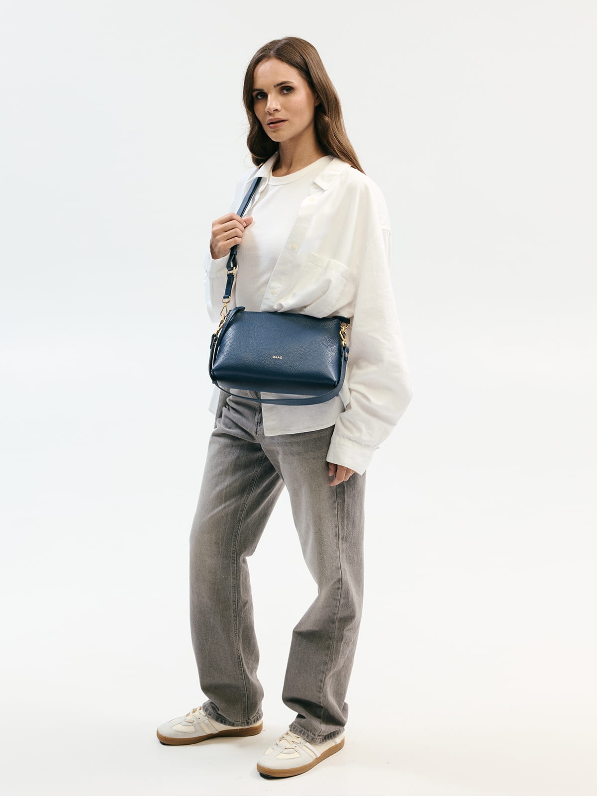 CLAUDIA granatowa skórzana torebka damska duża listonoszka .JPG