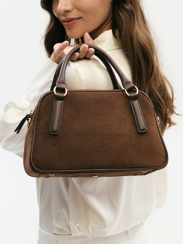 MINI CASSIE zamsz czekoladowy skórzana torebka damska listonoszka torba na ramię.jpg