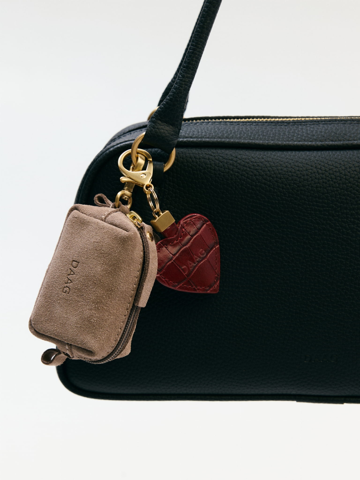 LILY mini saszetka zamsz jasny taupe skórzana zero waste.jpg