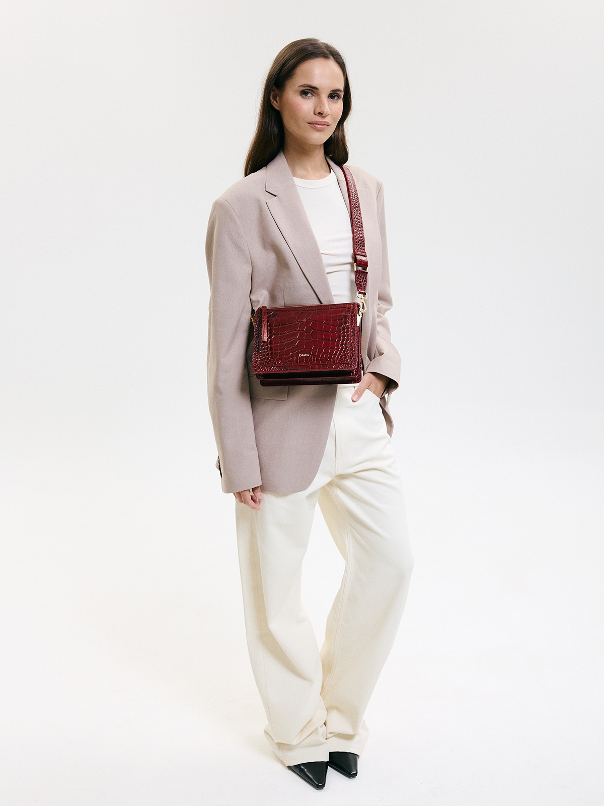 HARIETT bordowa skórzana torebka damska listonoszka torba na ramię.jpg