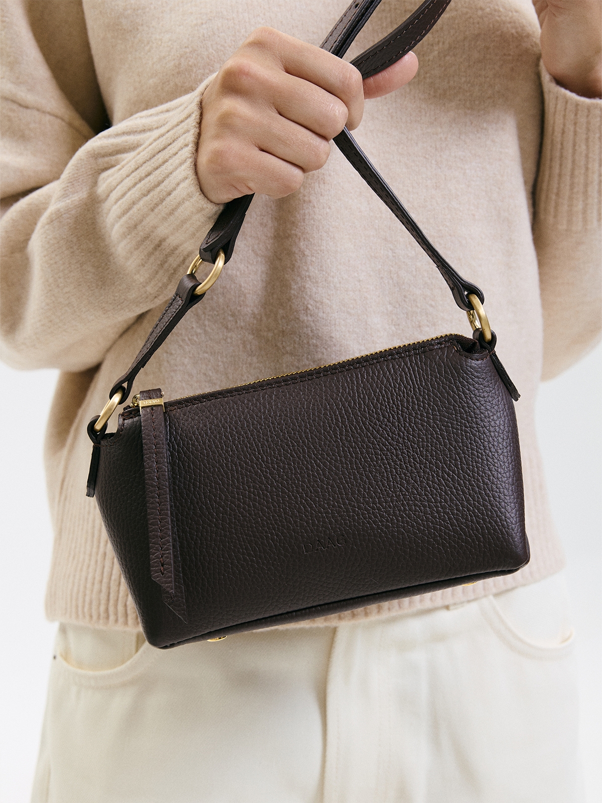 MINI CLAUDIA czekoladowy groszek skórzana torebka damska mała.jpg