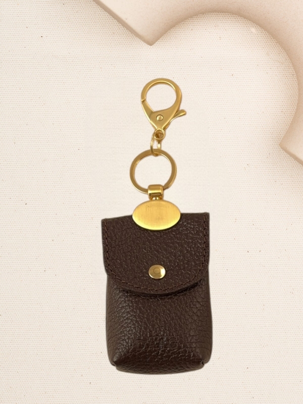 CHARMS saszetka czekoladowy groszek skórzany breloczek.jpg