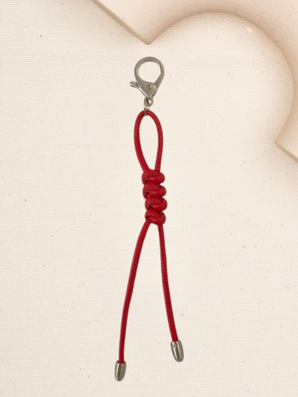 CHARMS troczek czerwony skórzany breloczek srebrne elementy.jpg