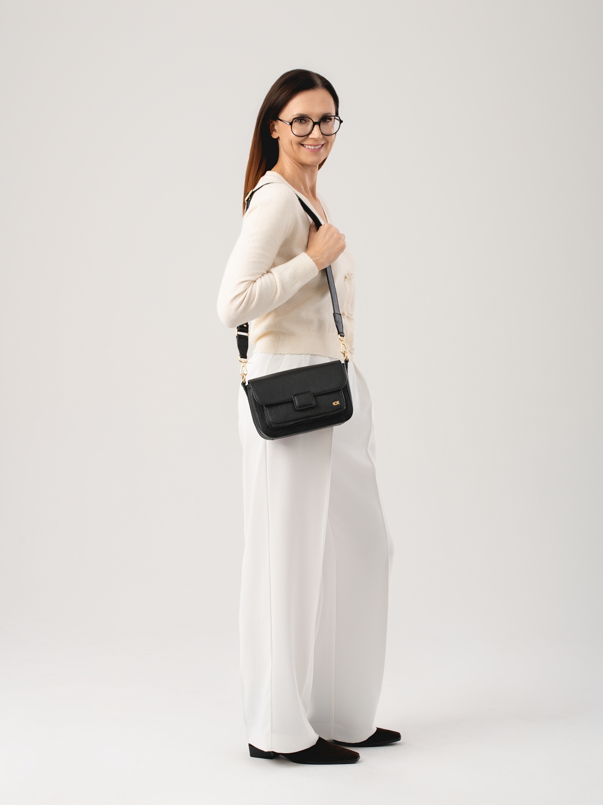 MINI MADELINE czarna groszek skórzana mała torebka damska na ramię.jpg