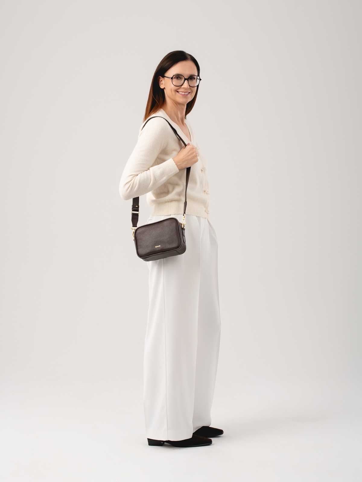 BETTY czekoladowa mała skórzana torebka damska listonoszka.jpg