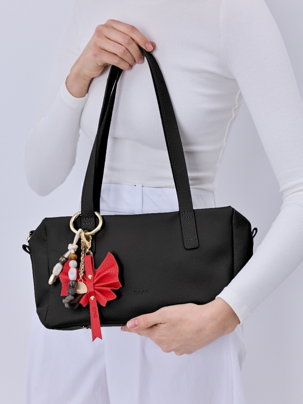 CHARMS koraliki troczek milk skórzany breloczek.jpg