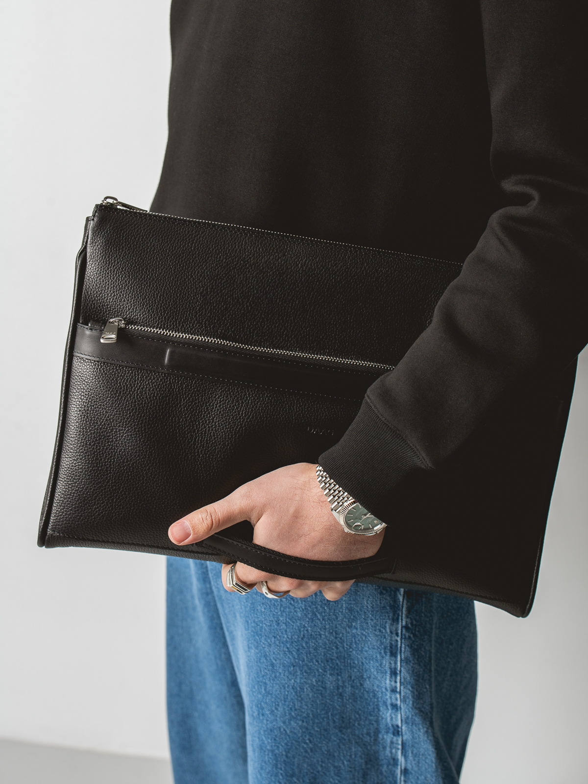 MILO czarna skórzana torba etui męska na laptopa.jpg