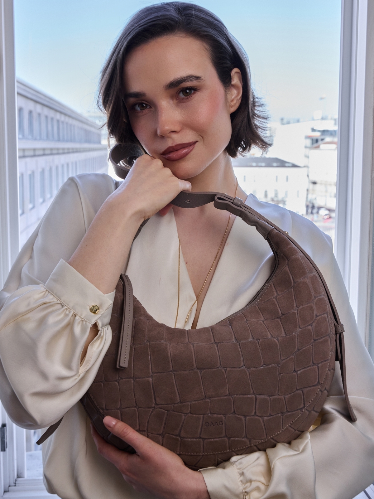 KAYLA zamsz jasny taupe croco skórzana torebka damska torba na ramię.jpg