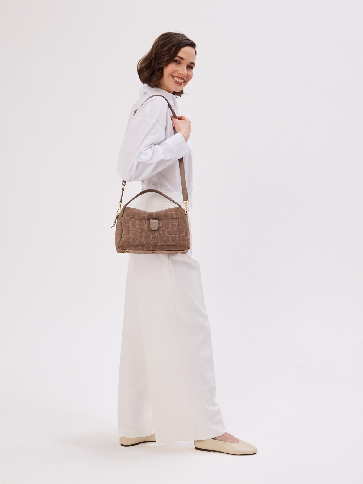 BONNIE zamsz jasny taupe croco duża skórzana torebka kuferek.jpg