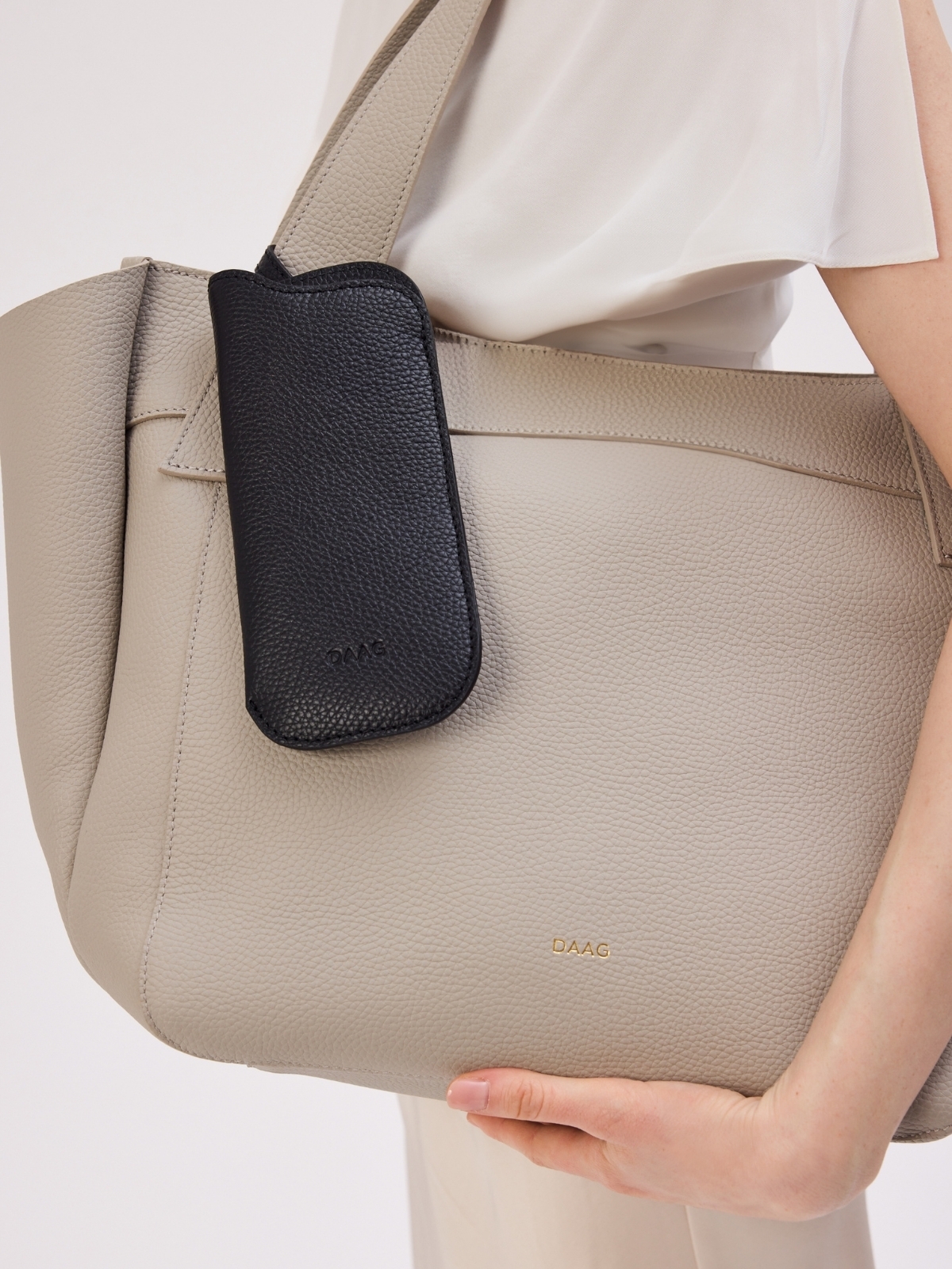 KAIA czarny groszek etui na okulary skórzane damski futerał pokrowiec.jpg