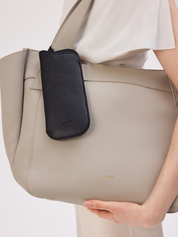 KAIA czarny groszek etui na okulary skórzane damski futerał pokrowiec.jpg