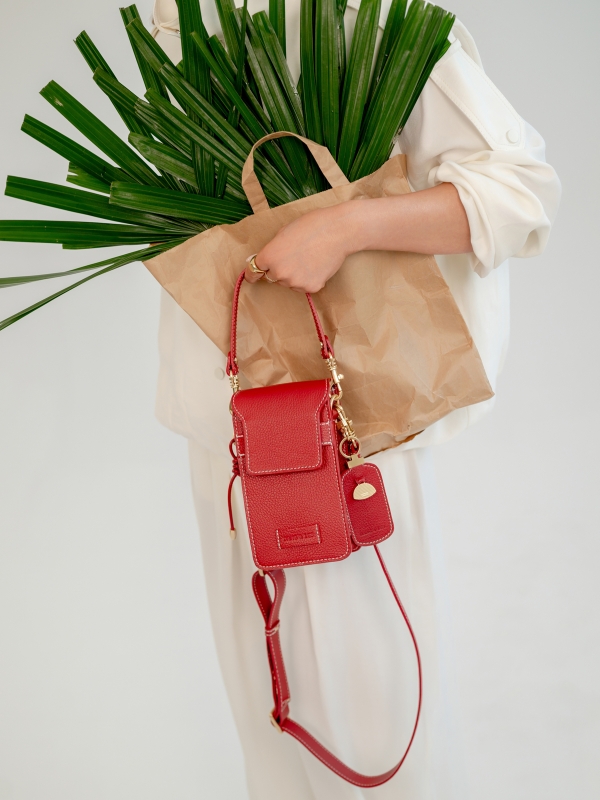 CHARMS troczek czerwony groszek breloczek skórzany lgs.jpg